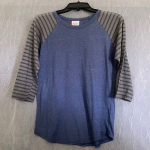 Lula Roe mid length sleeve top